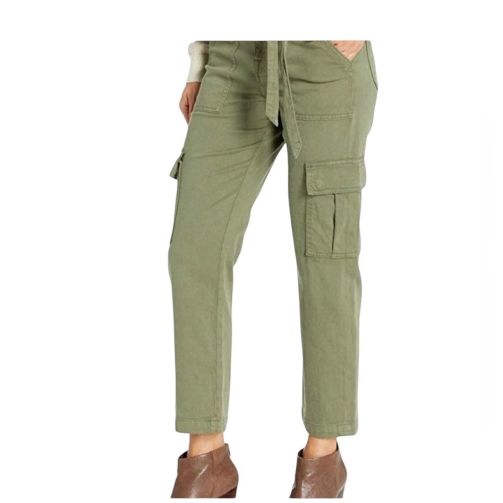7 For All Mankind women’s ‎ Cargo Pants
 Green Flap Pockets Casual size 30 NWOT